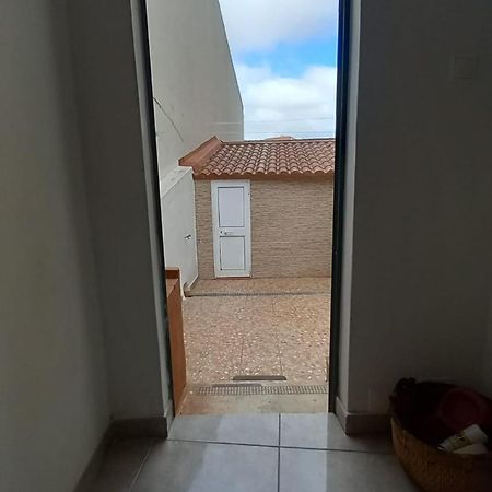 Alvito Guest House - Comfortable Room With Private Bathroom Lissabon Exterior foto